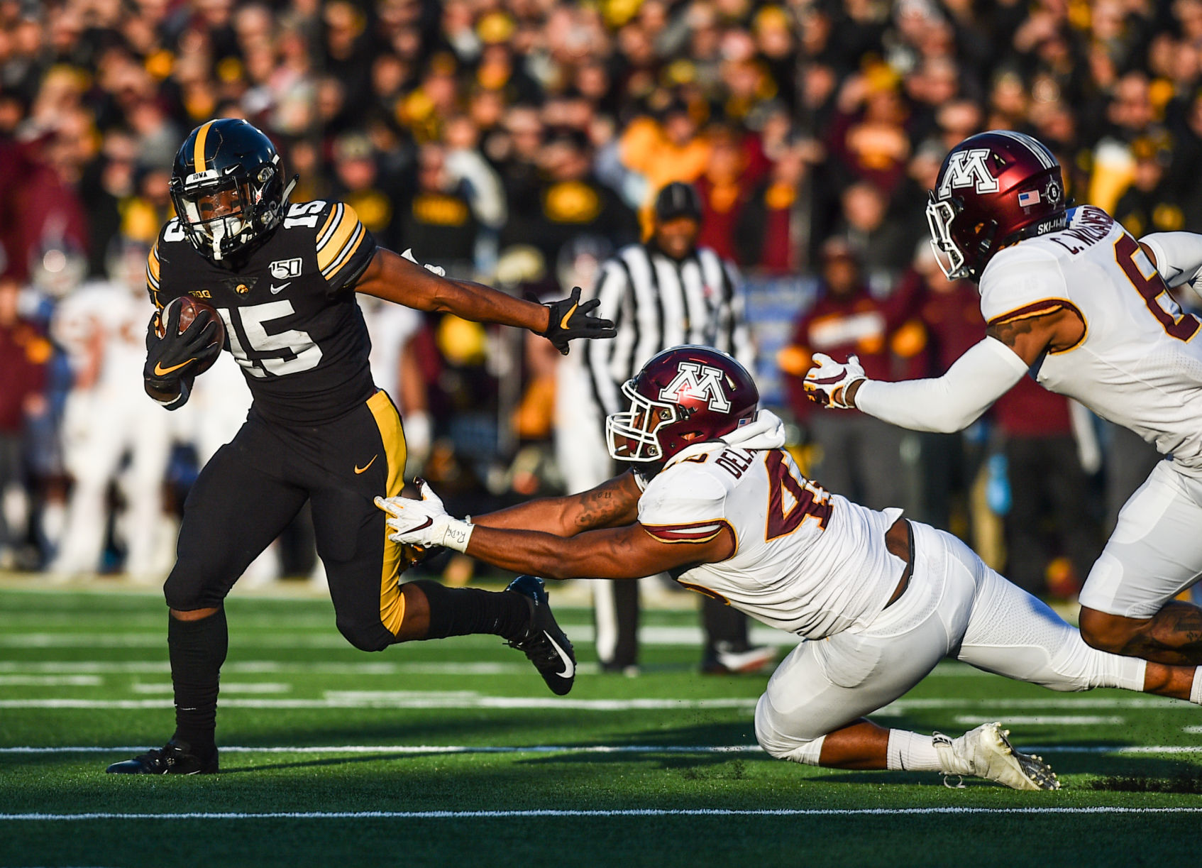 111619-qct-spt-iowa-minn-foot-028a.jpg